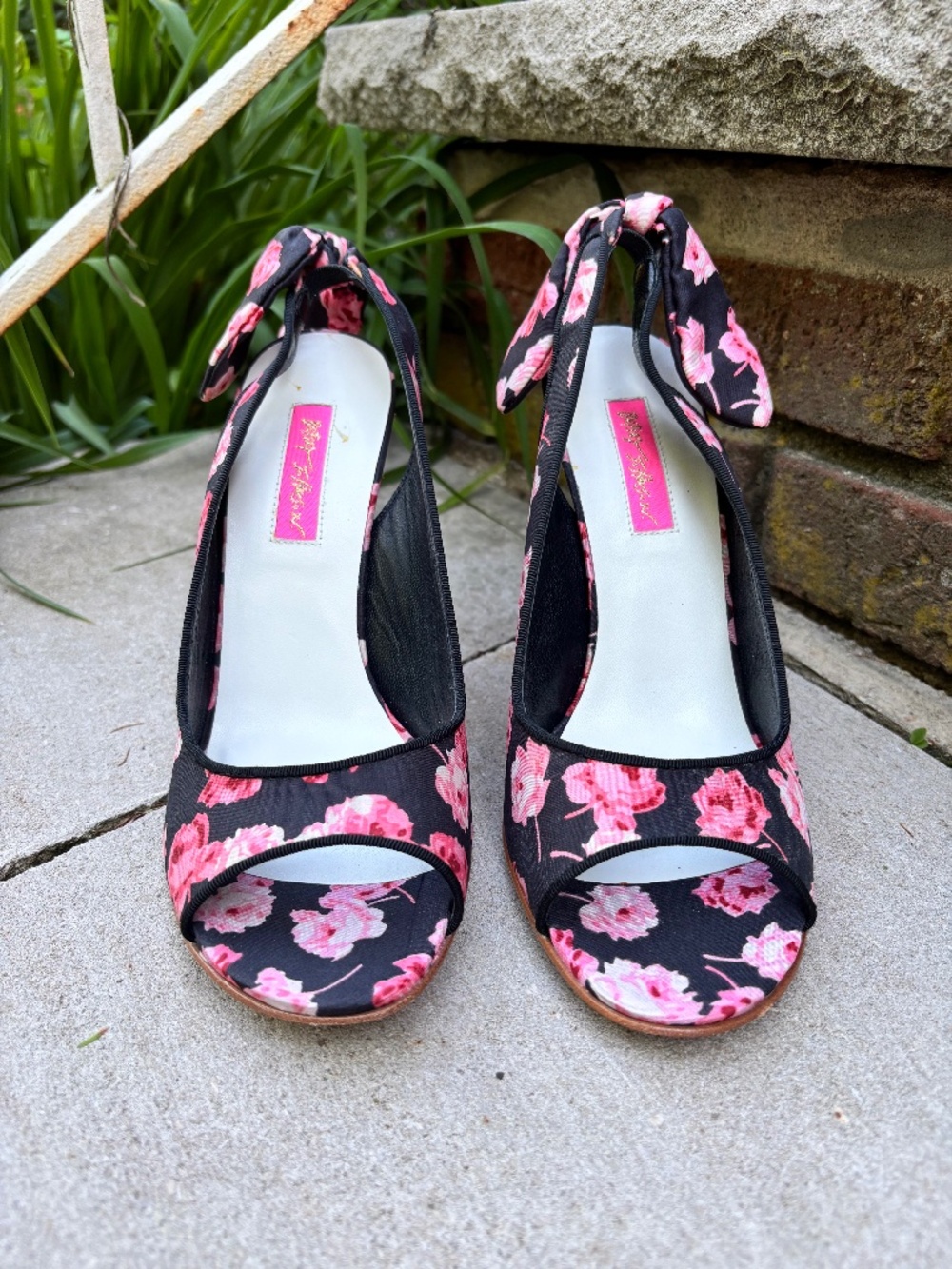 NIB Vntg Betsey Johnson Rose Print Espadrille Slingback Bow Wedges Sz. 10M